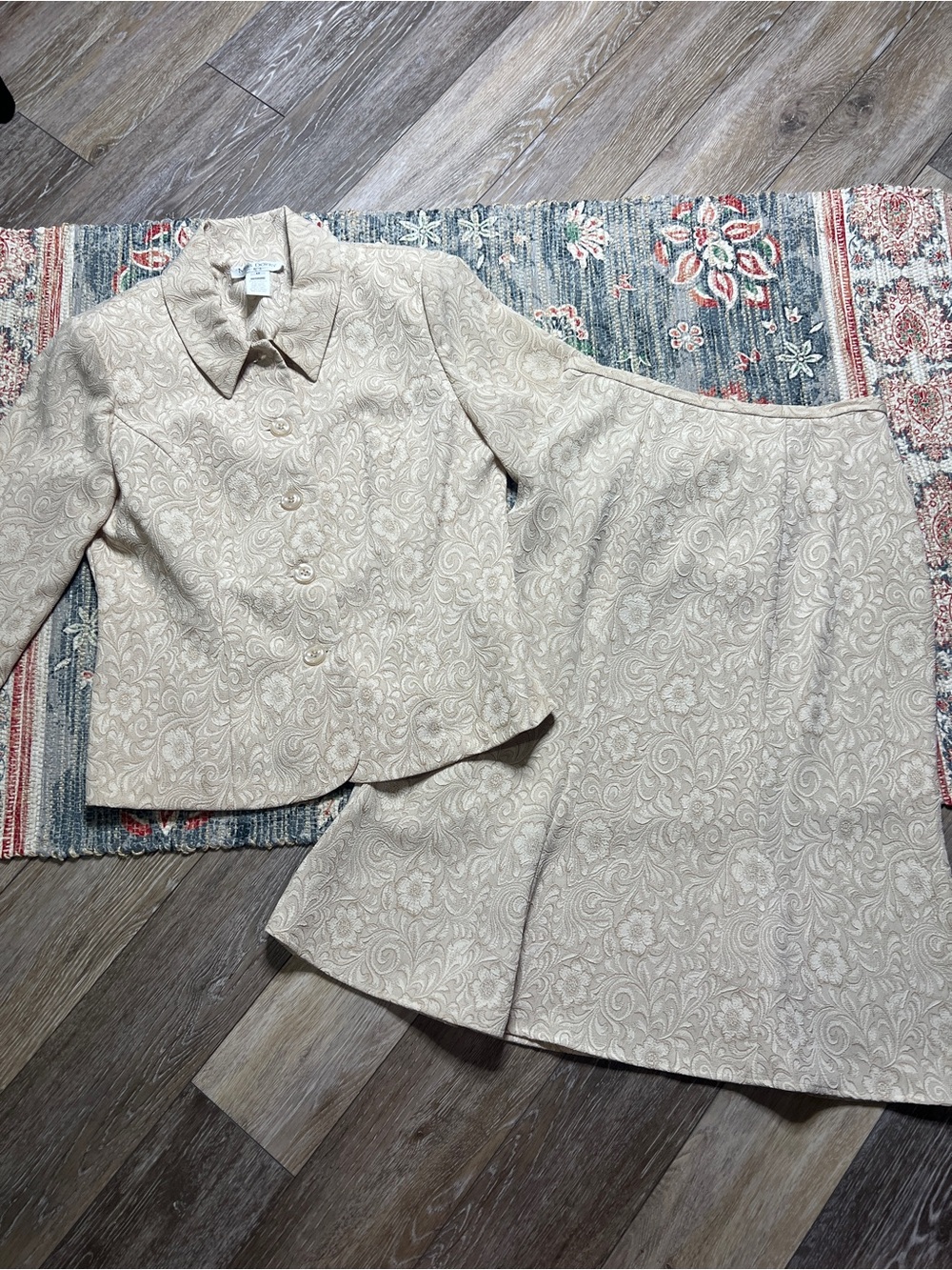 Miss Dorby Vintage Beige Textured Paisley Jacket